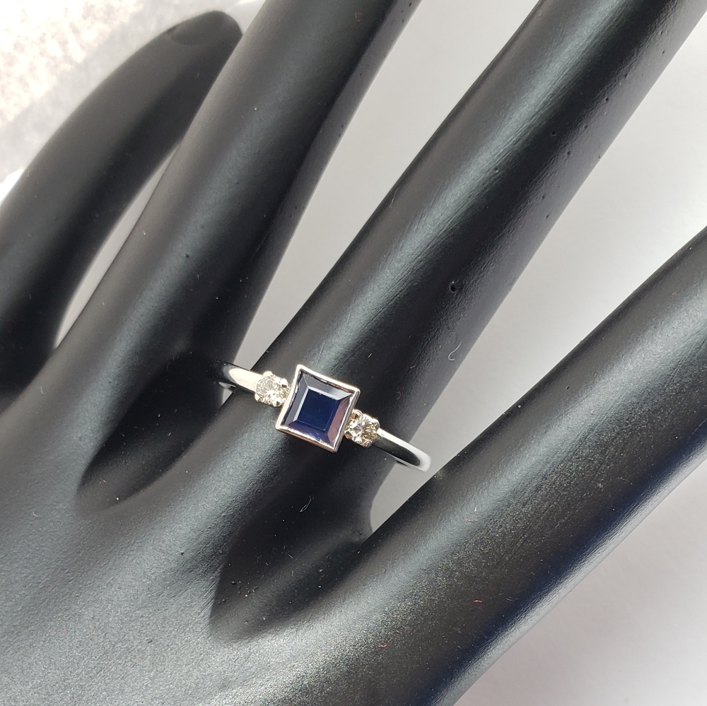 Real Diamonds blue saffire 925 silver ring